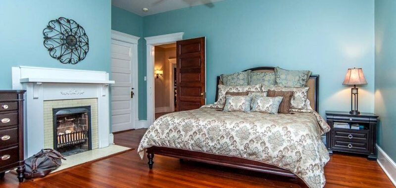 Bedroom Design With Coastal Serenity Meets Classic Elegance