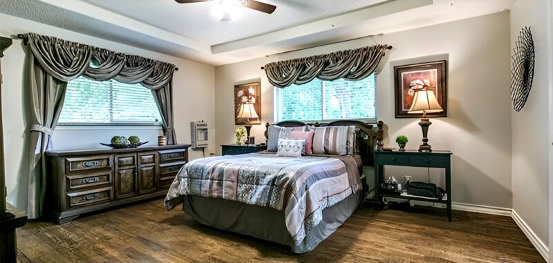 Bedroom Design With Rustic Charm Meets Vintage Elegance
