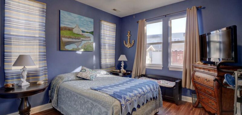 Stylish Bedroom Design with Periwinkle Walls