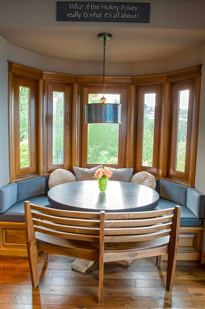 Stunning Curved Dining Room Banquette 